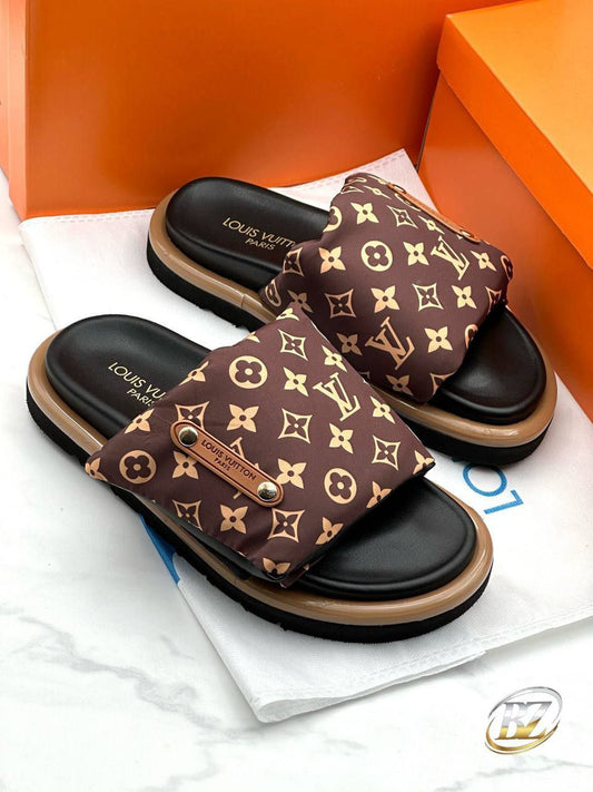 Дамски чехли LV